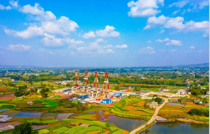 西南油氣田公司頁巖氣日產(chǎn)量超4000萬方！再創(chuàng)歷史新高